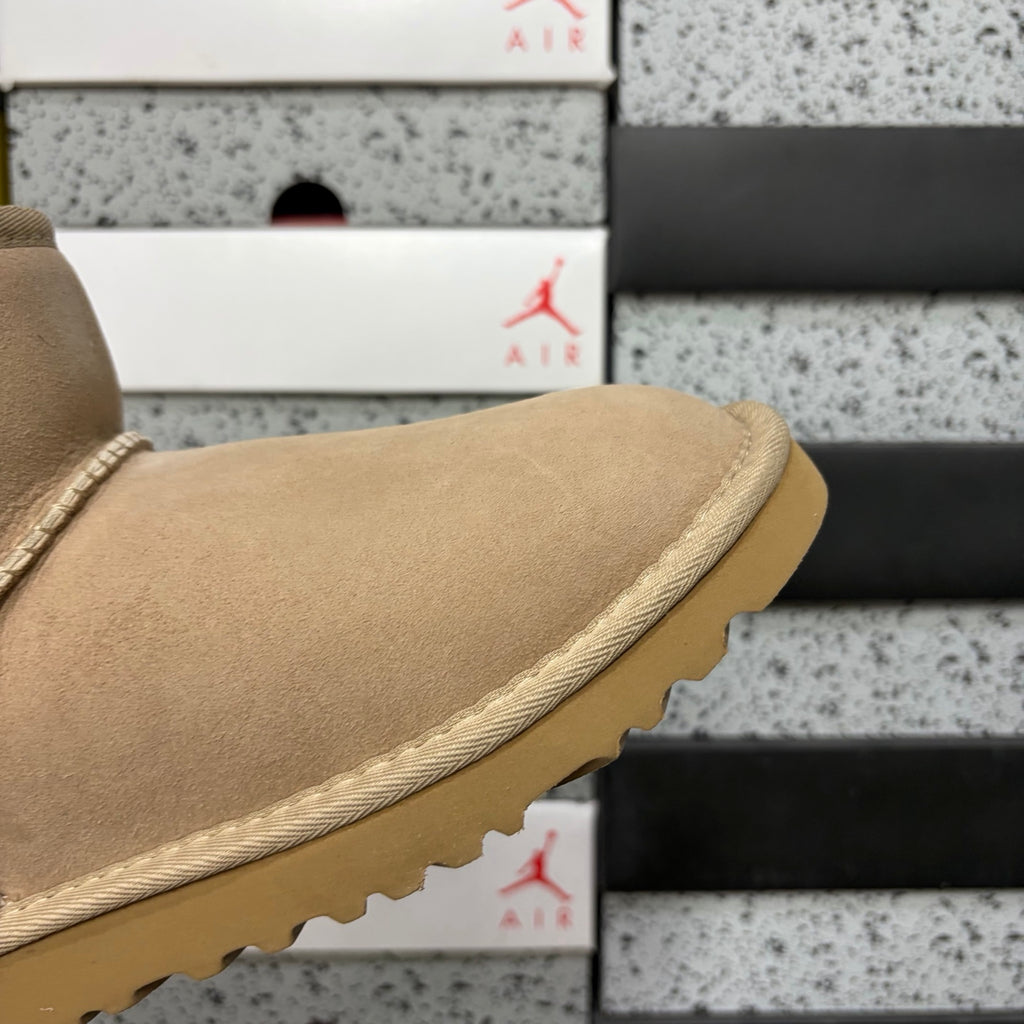 UGG Classic Mini II Boot – Sand Suede