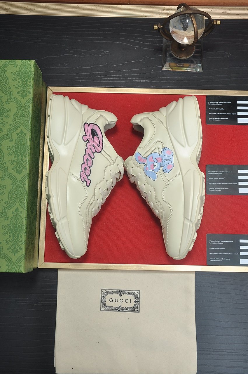 Gucci Cream Graphic Sneakers