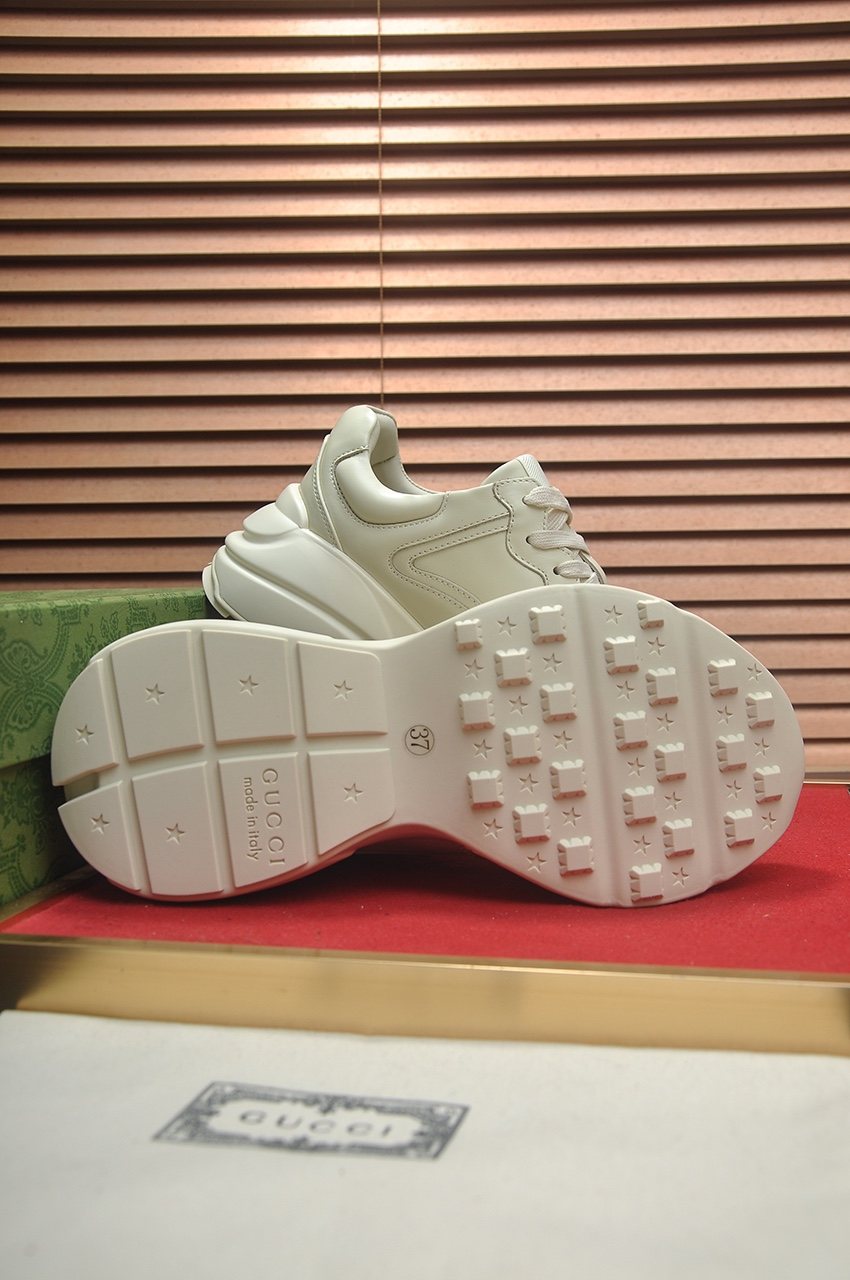 Gucci Cream Graphic Sneakers