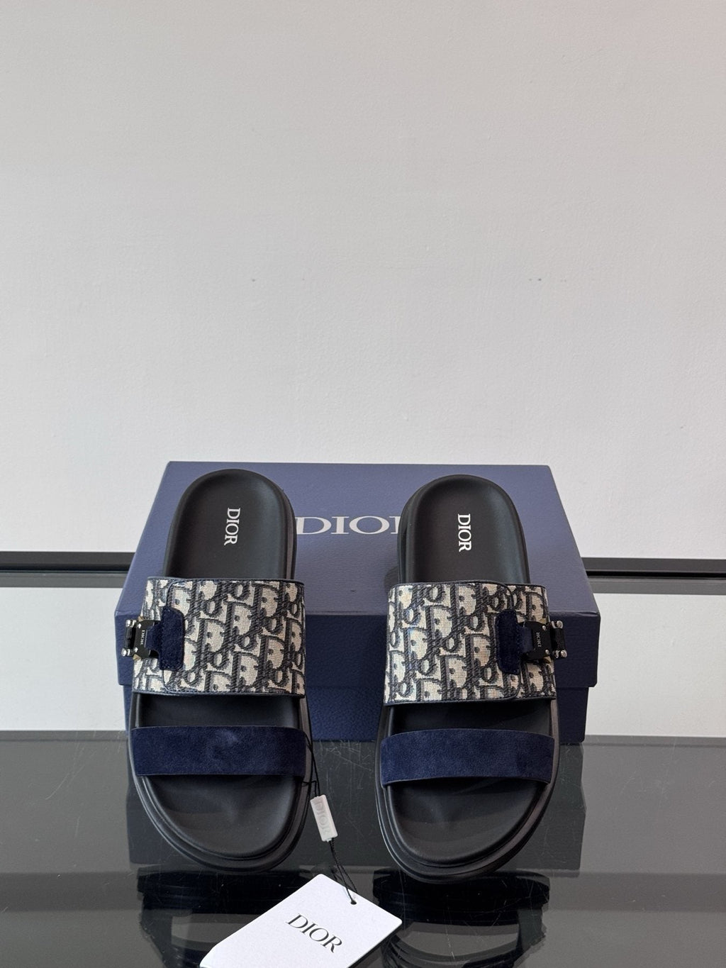 Dior Men's Patterned Buckle Slide Sandals - Black Ridged Sole