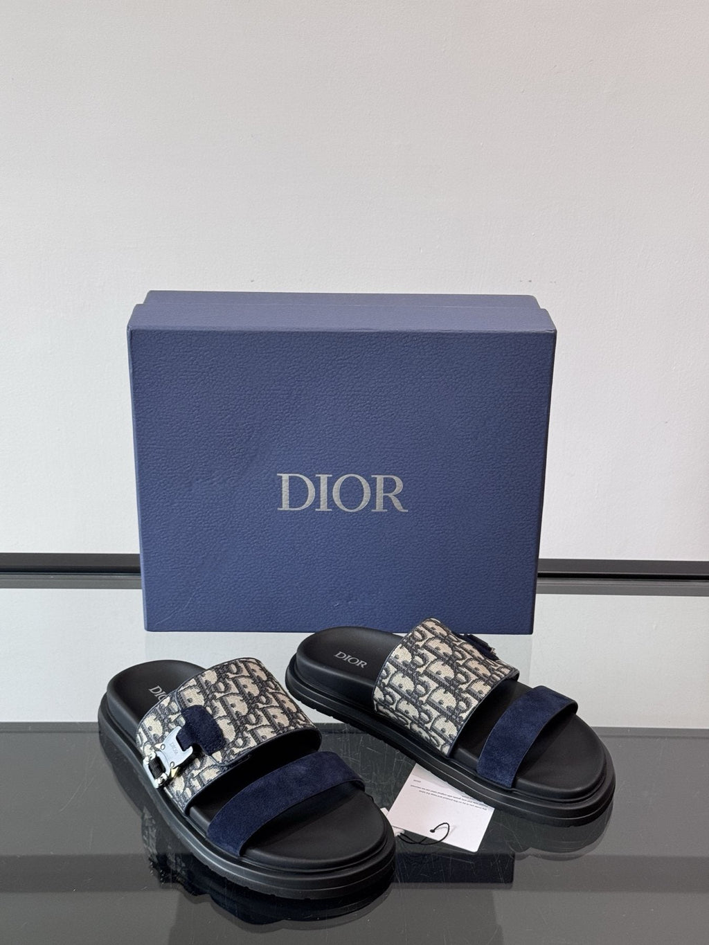 Dior Men's Patterned Buckle Slide Sandals - Black Ridged Sole