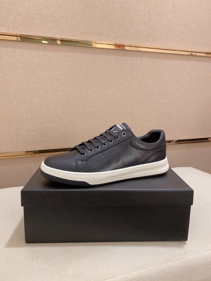 Prada Men's Low-Top Lace-Up Sneakers