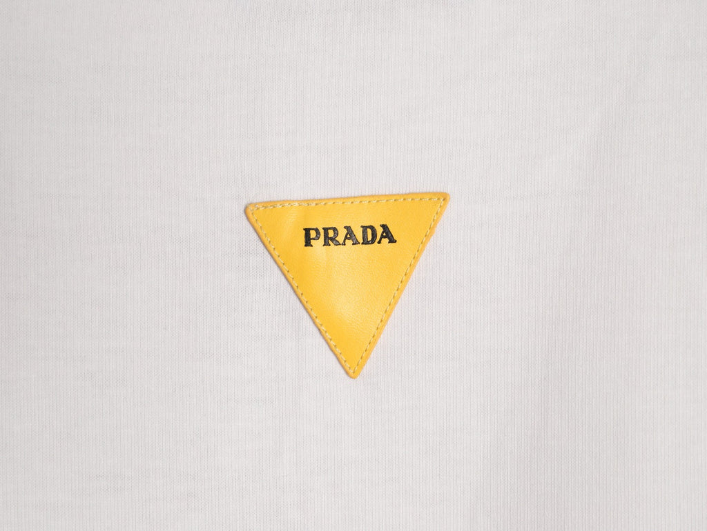 Prada 26SS Milano Logo Graphic Short-Sleeve T-Shirt - Black（副本）