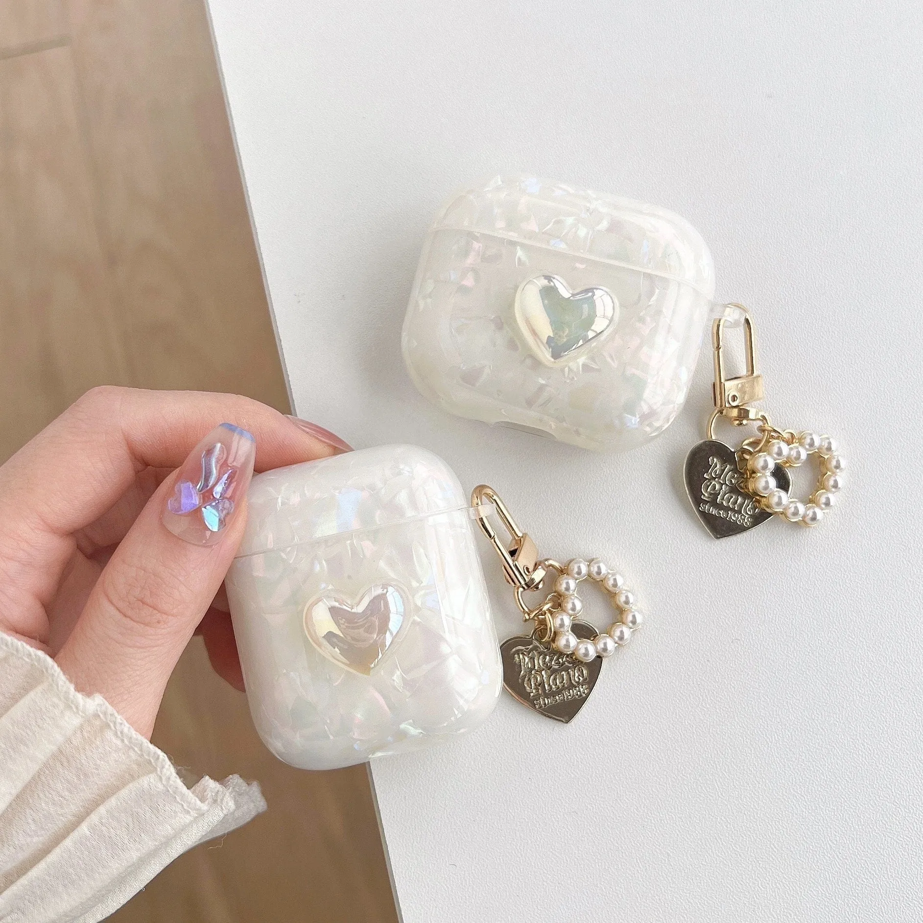 Cute White Pearlescent Marble Heart Protective Shockproof Cover AirPods Case   Carabiner Heart Charm for AirPods 1 2 3 Pro 2 Generation