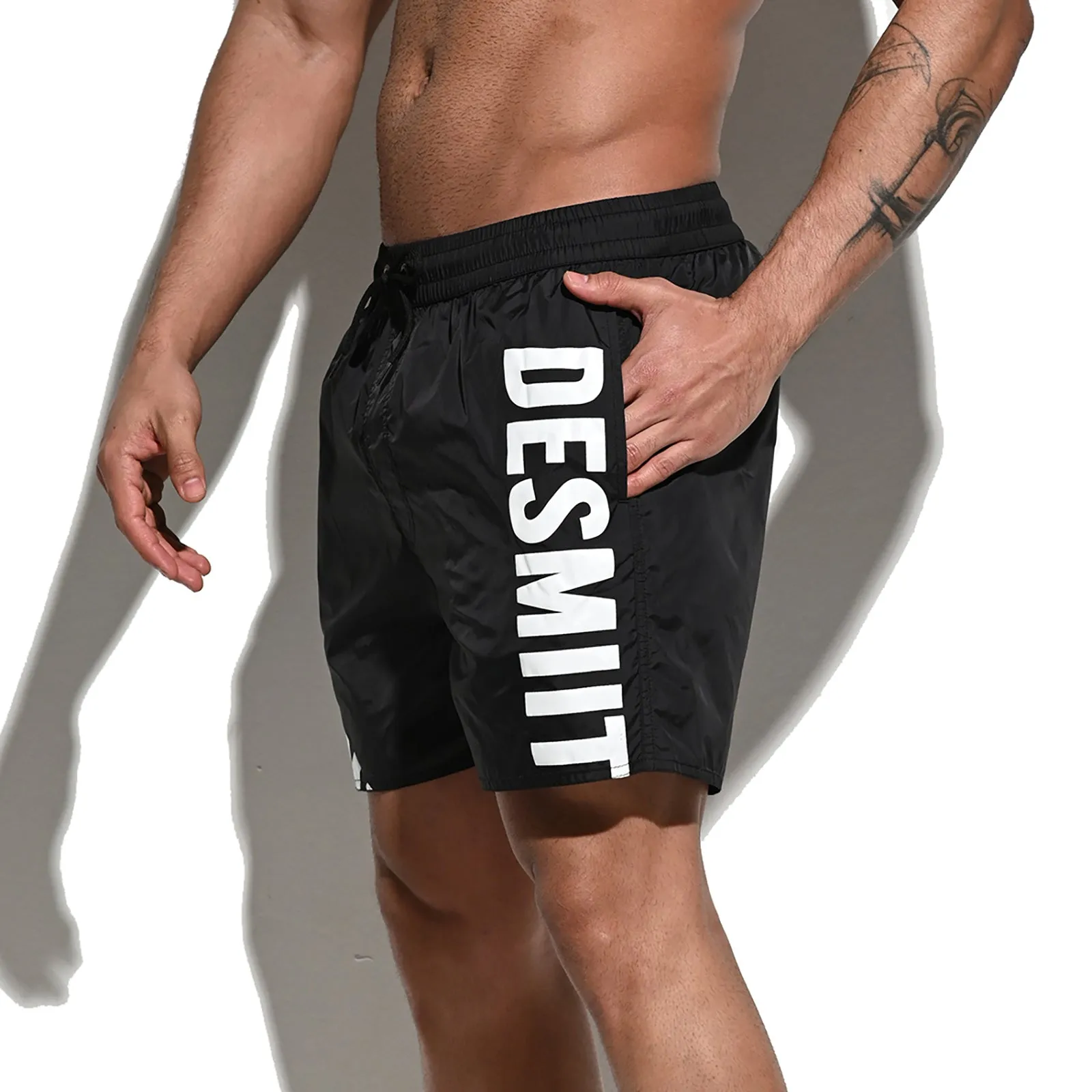 DESMIIT Men's Letter Printing Loose Board Shorts Fashion Work Out Fitness Freak Trunks B3112