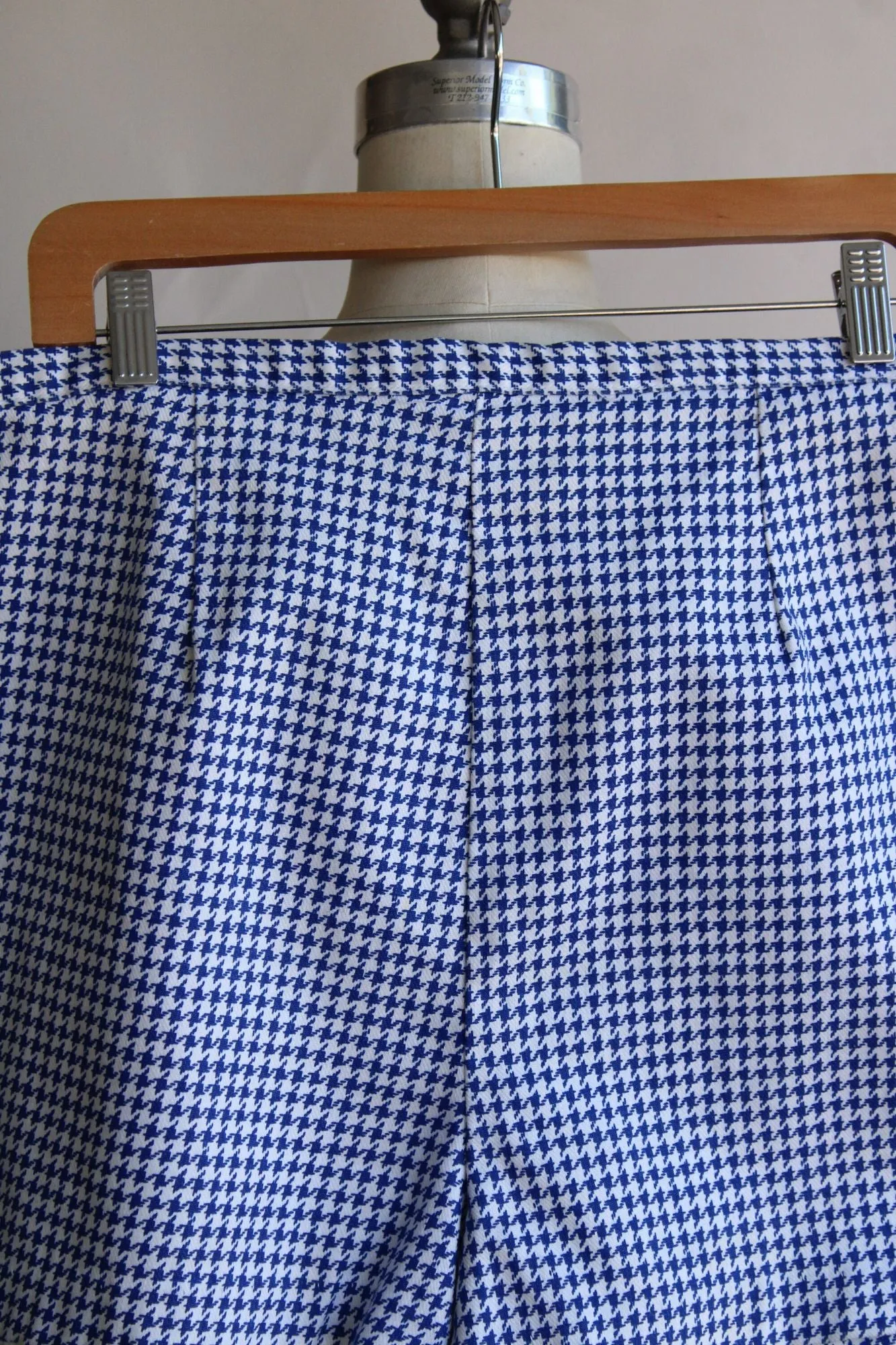 Vintage 1950s 1960s Carol Brown Blue and White Houndstooth Shorts